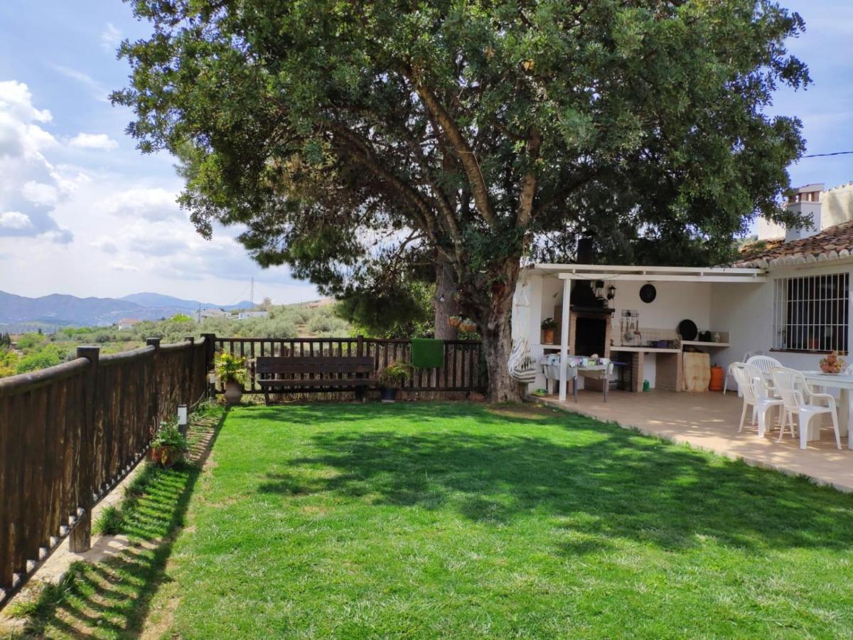 Casa Molina Villa Alcaucín Exterior photo